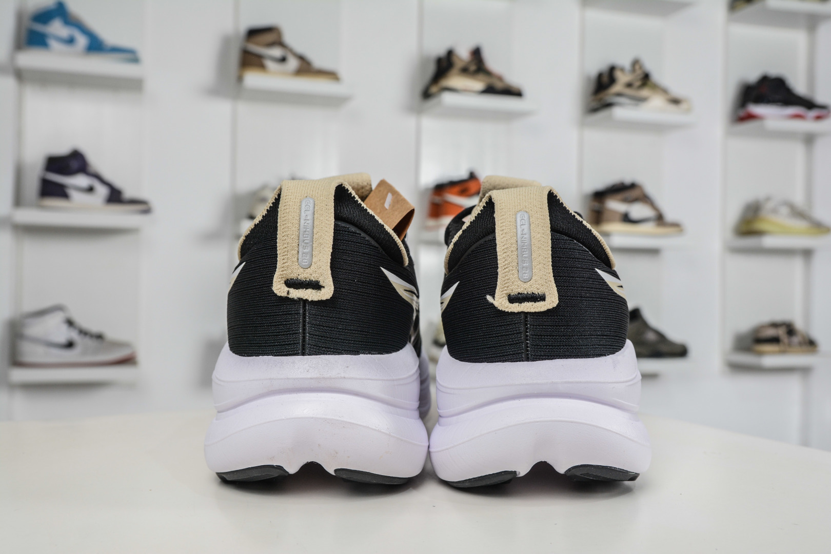 190 Asics GEL-Nimbus 28 亚瑟士缓震跑鞋 1011C145-002-Chinese UA Cheap High Quatity Brand Clothes Bags handbags Sneakers wholesale wholesaler seller from China Factory suppliers Fashion Clothing Shoes best Quality Beautiful Price 190 Asics GEL-Nimbus 28 亚瑟士缓震跑鞋 1011C145-002