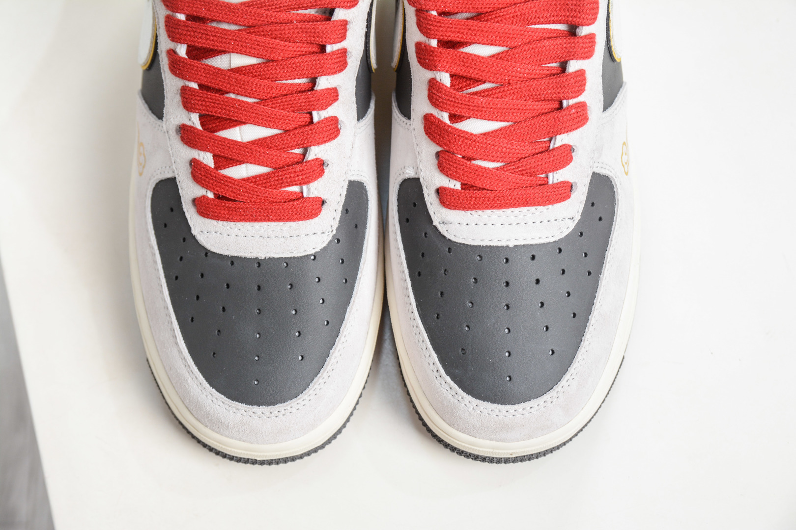 260 Nike Air Force 1 Low 07 马年限定 白灰红 KD1688-006