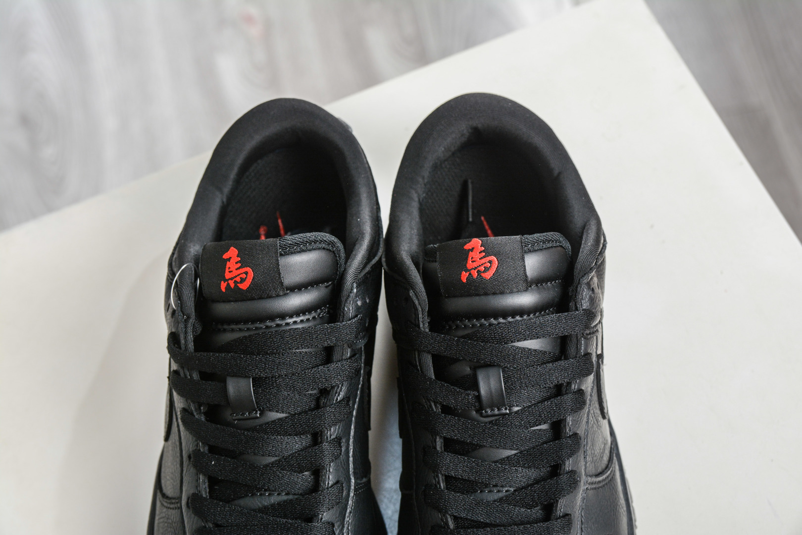 Nike Dunk Low 马年限定 黑红 YF9511-925 Nike Dunk Low 马年限定 黑红 YF9511-925