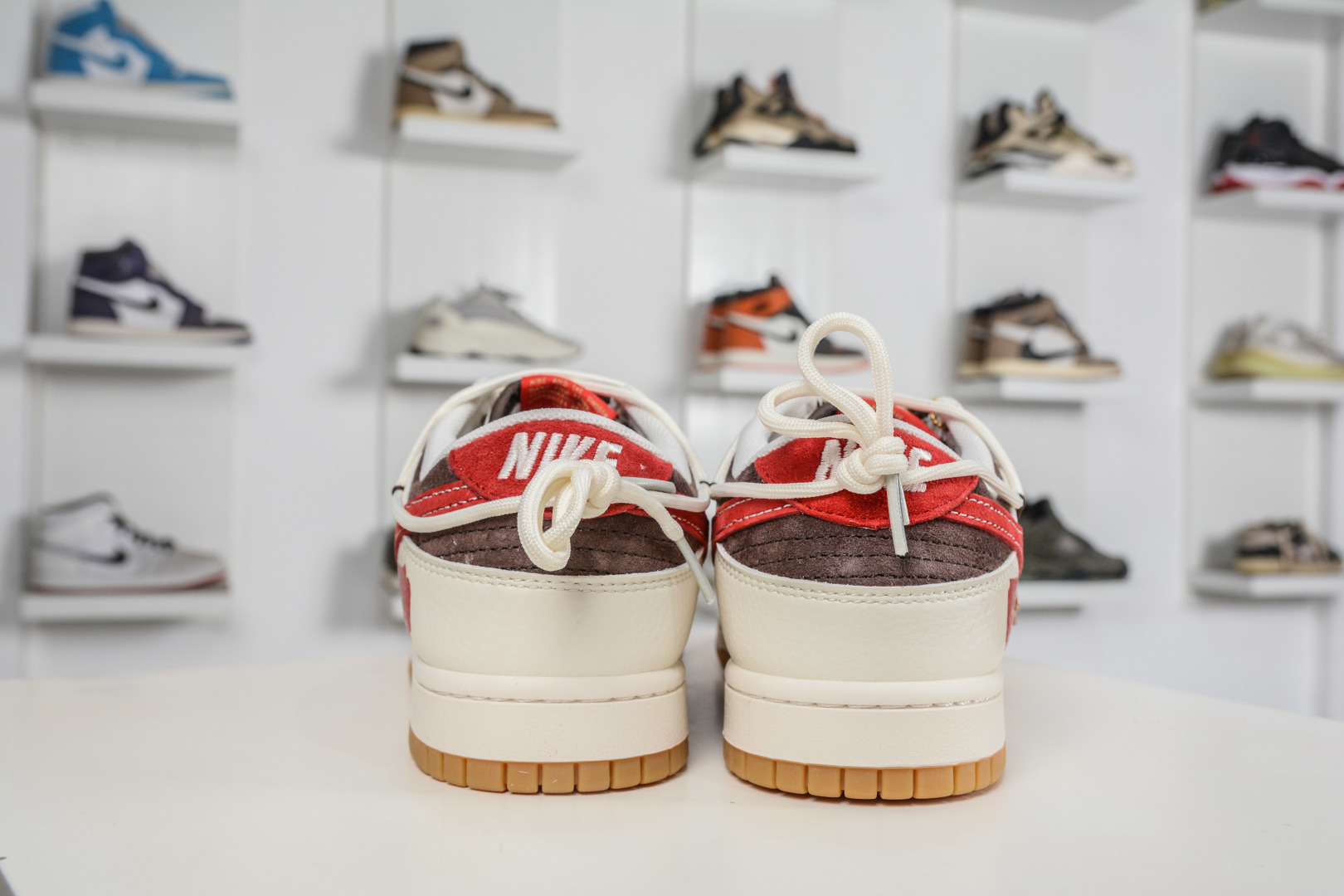 Nike Dunk Low 马年限定 白棕绑带 YX5066-C66 Nike Dunk Low 马年限定 白棕绑带 YX5066-C66