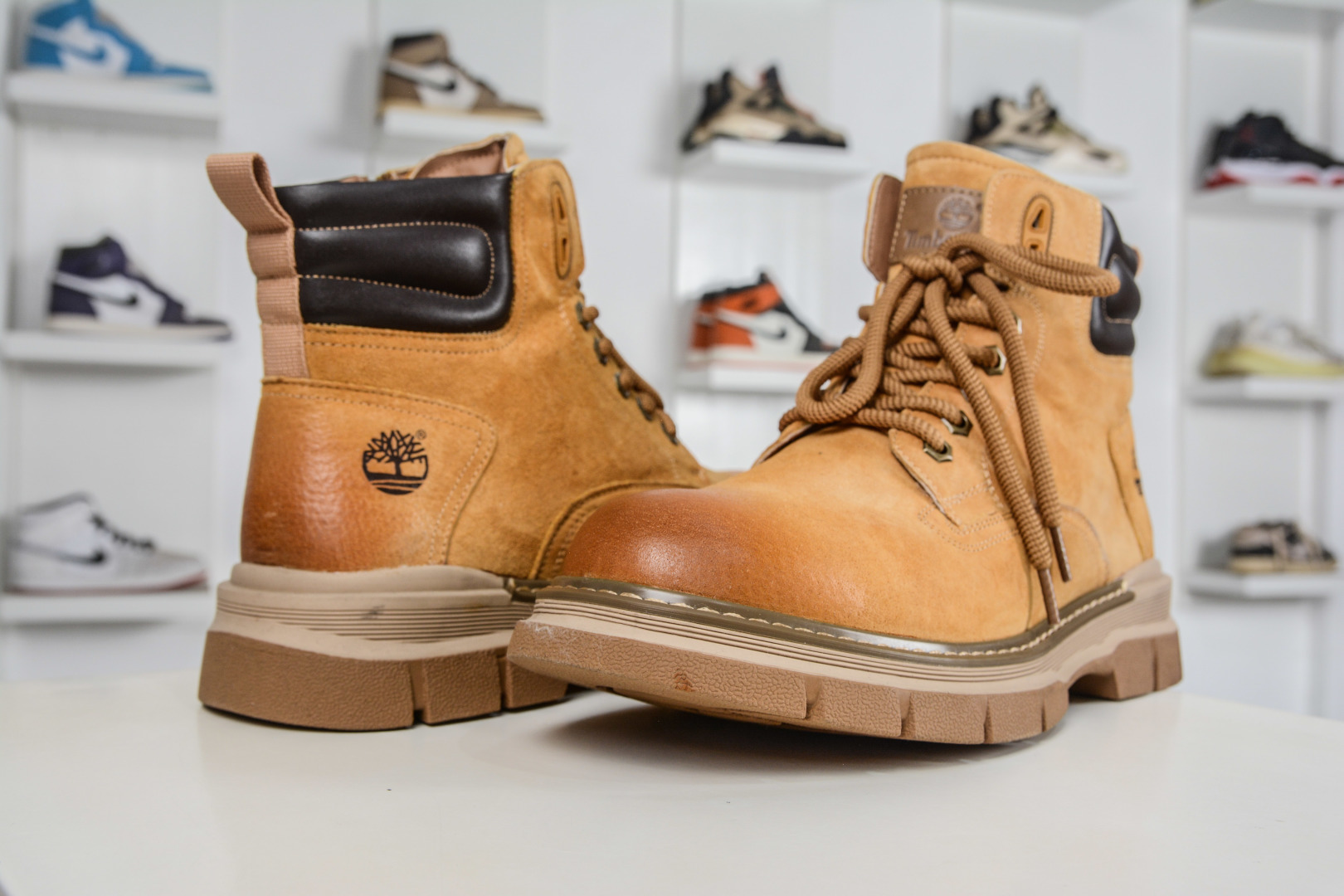 Timberland添柏岚/天伯伦 秋冬新品(毛绒内里保暖锁热)秋冬必备户外休闲大黄靴系列 Timberland添柏岚/天伯伦 秋冬新品(毛绒内里保暖锁热)秋冬必备户外休闲大黄靴系列