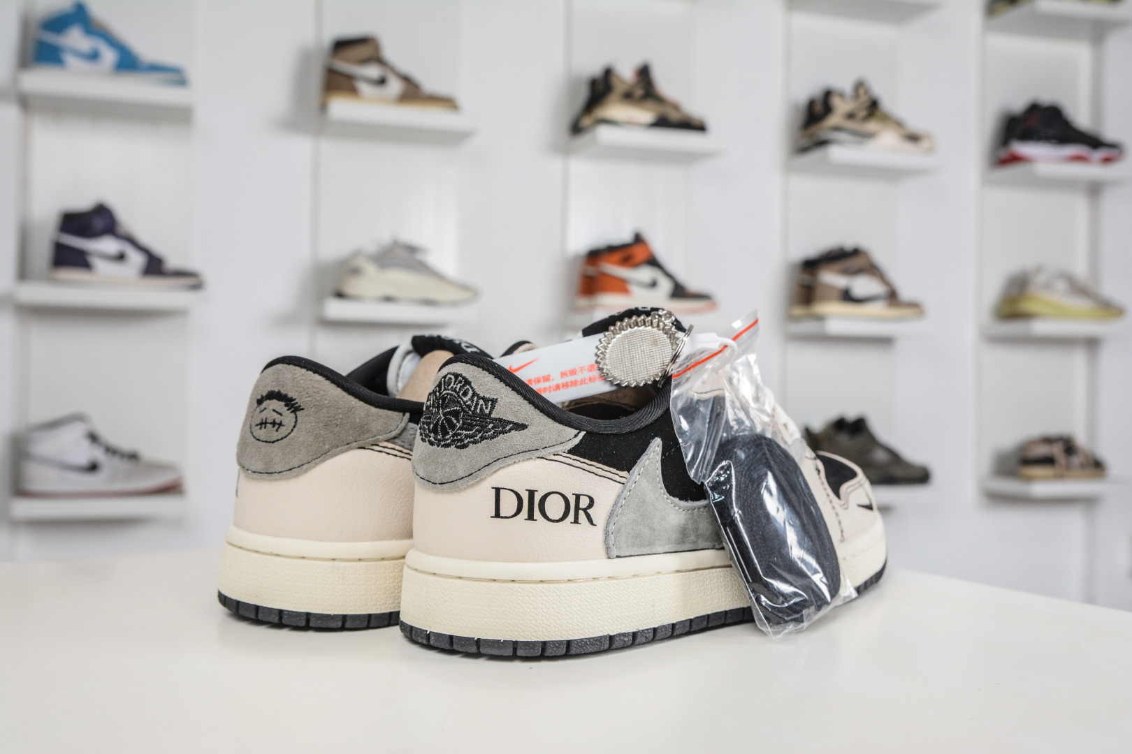 270 TS x Air Jordan x DIOR AJ1 Low 倒钩低帮迪奥联名-黑白灰 XS2025-083
