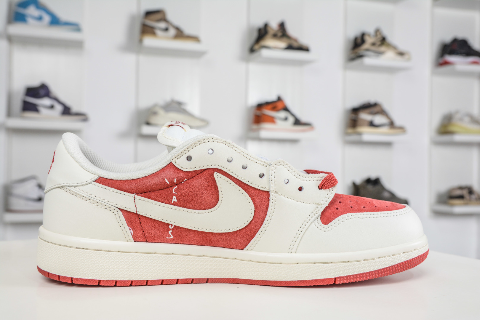 The North Face x Supreme x Travis Scott x Air Jordan 1 Low乔丹1代低帮倒钩北面Sup马年限定联名-白红 DM7866-123 The North Face x Supreme x Travis Scott x Air Jordan 1 Low乔丹1代低帮倒钩北面Sup马年限定联名-白红 DM7866-123