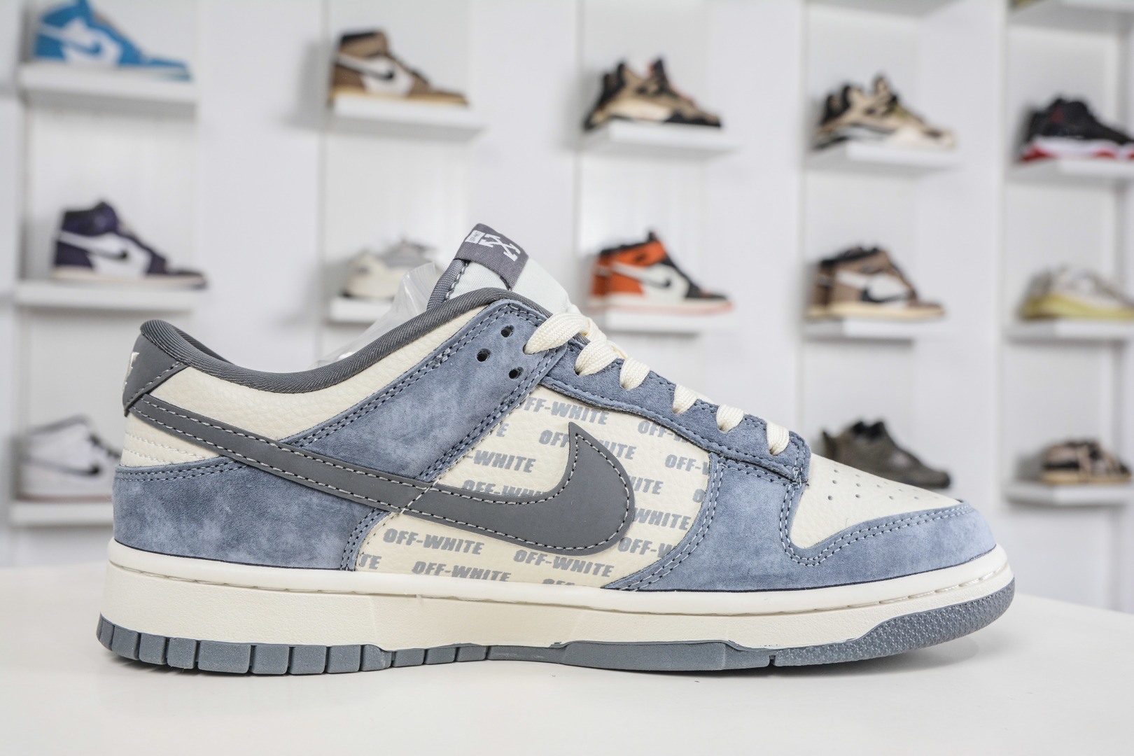 Nike SB Dunk Low x OFF-WHITE OW联名-雾霾蓝灰 TX1688-001 Nike SB Dunk Low x OFF-WHITE OW联名-雾霾蓝灰 TX1688-001