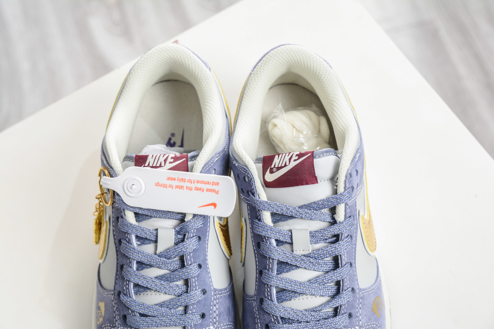 Nike SB Dunk Low 马年限定 灰紫麂皮 DN3168-022 Nike SB Dunk Low 马年限定 灰紫麂皮 DN3168-022