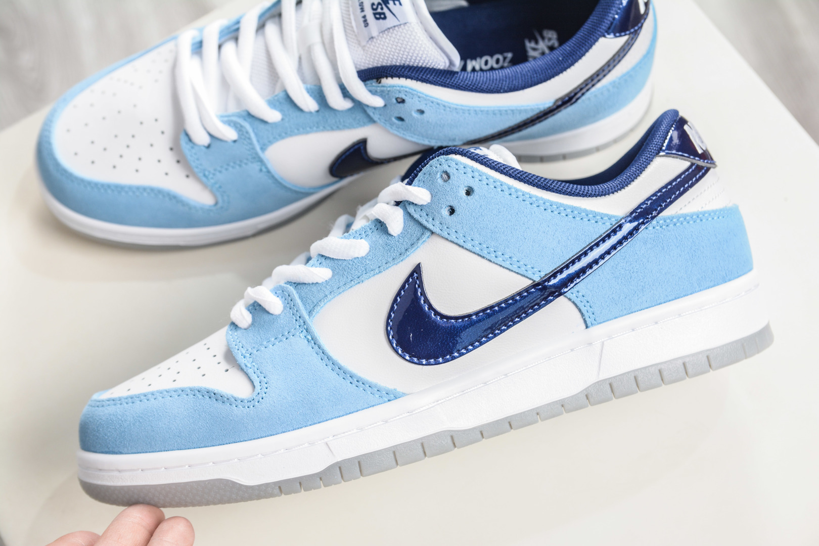 250 Nike Dunk SB 青空紫苑 蓝白 当晨曦前的淡蓝浸染鞋面 BP0508-038-Chinese UA Cheap High Quatity Brand Clothes Bags handbags Sneakers wholesale wholesaler seller from China Factory suppliers Fashion Clothing Shoes best Quality Beautiful Price 250 Nike Dunk SB 青空紫苑 蓝白 当晨曦前的淡蓝浸染鞋面 BP0508-038