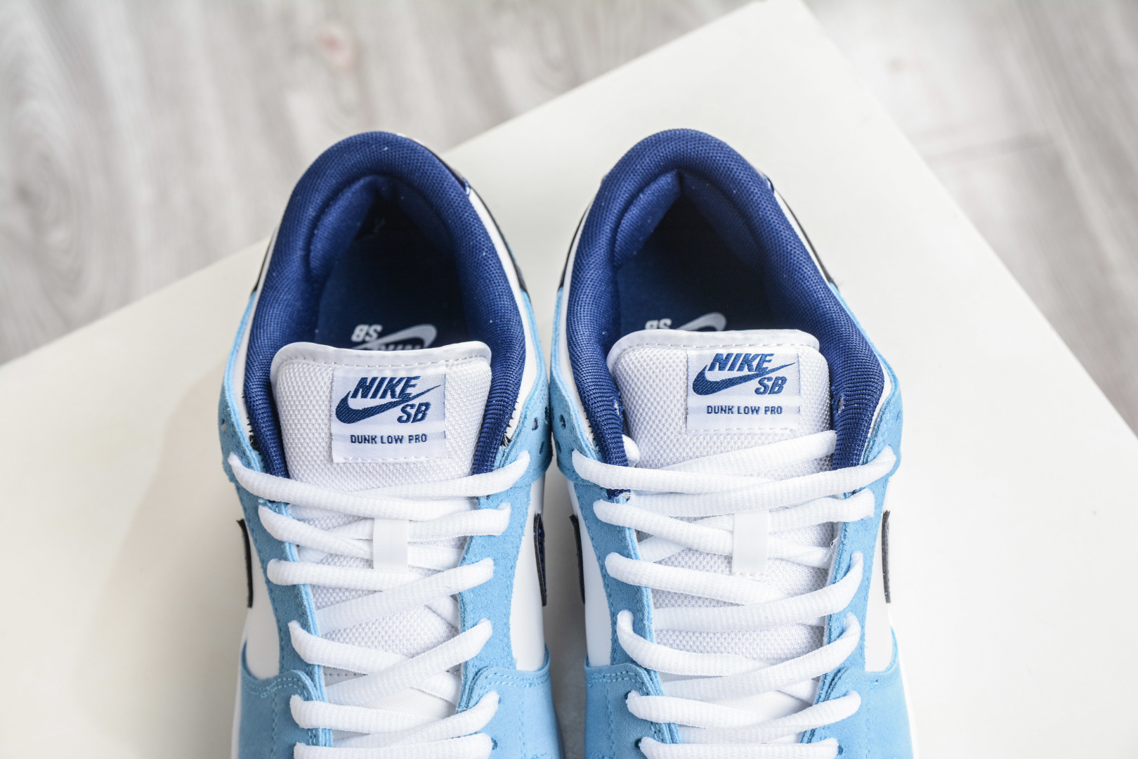 250 Nike Dunk SB 青空紫苑 蓝白 当晨曦前的淡蓝浸染鞋面 BP0508-038-Chinese UA Cheap High Quatity Brand Clothes Bags handbags Sneakers wholesale wholesaler seller from China Factory suppliers Fashion Clothing Shoes best Quality Beautiful Price 250 Nike Dunk SB 青空紫苑 蓝白 当晨曦前的淡蓝浸染鞋面 BP0508-038