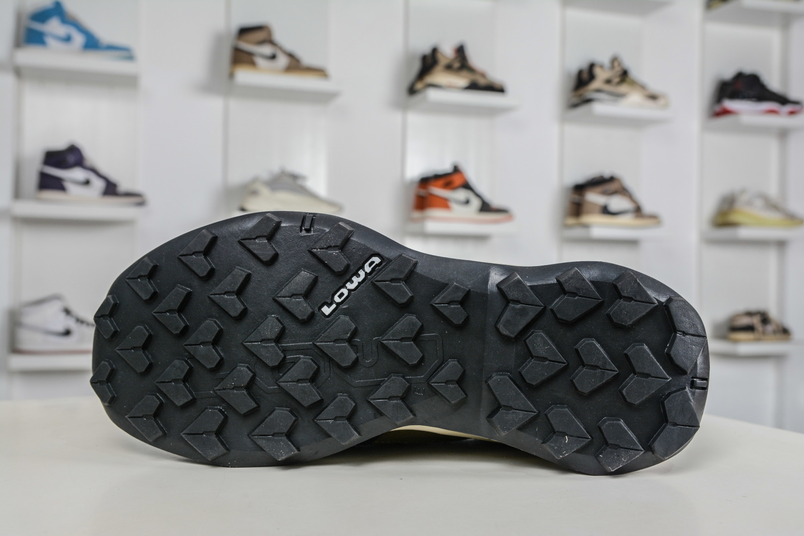 LOWA Maddox PRO GTX LO SL 德国徒步鞋MK1户外作战靴防水防滑透气登山鞋 LOWA Maddox PRO GTX LO SL 德国徒步鞋MK1户外作战靴防水防滑透气登山鞋