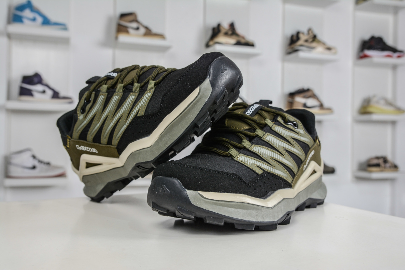 LOWA Maddox PRO GTX LO SL 德国徒步鞋MK1户外作战靴防水防滑透气登山鞋 LOWA Maddox PRO GTX LO SL 德国徒步鞋MK1户外作战靴防水防滑透气登山鞋