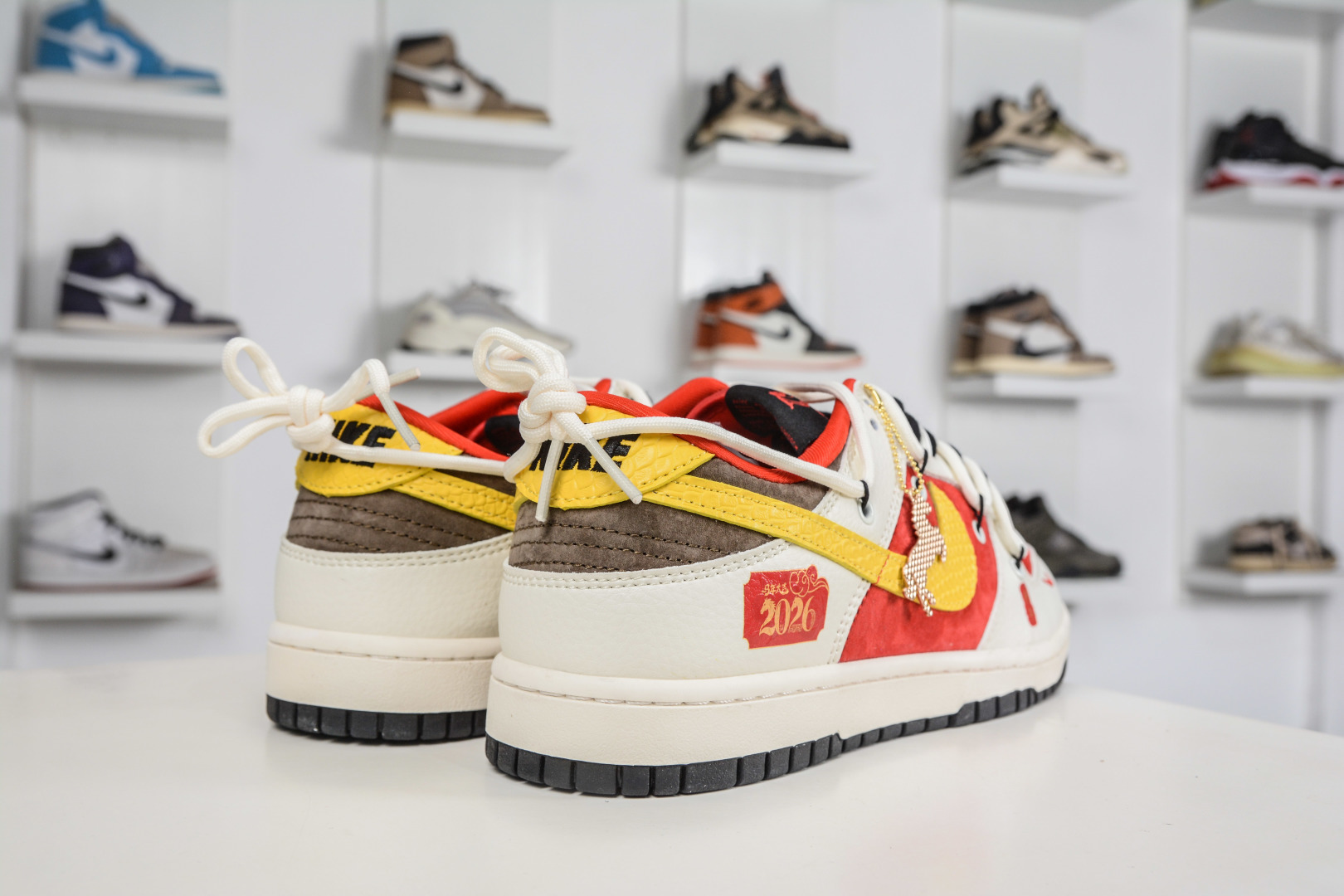 Nike Dunk Low 马年限定 白红黄绑带 YX5066-C65