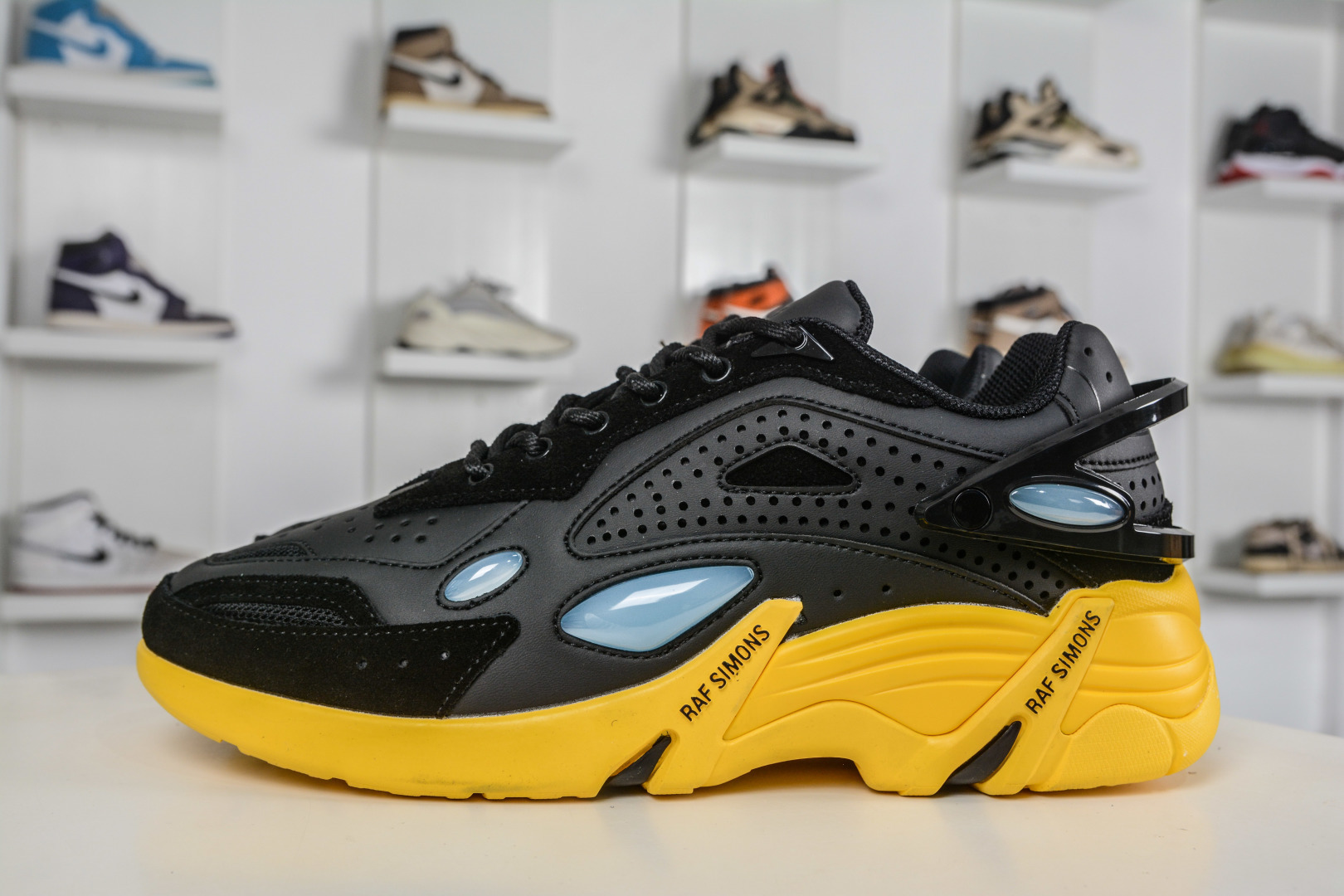 260 RAF SIMONS Cylon-21 ”水泡” 先锋潮流 复古低帮休闲鞋 圆头系带 低帮休闲鞋 HR740003L