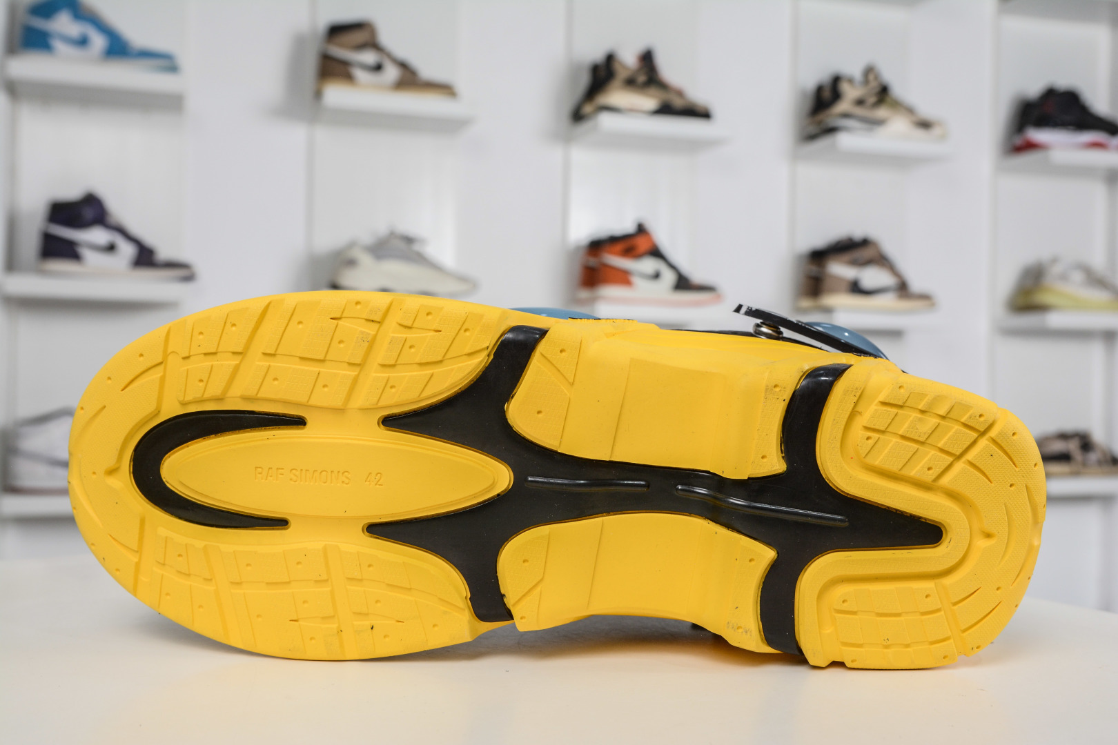 260 RAF SIMONS Cylon-21 ”水泡” 先锋潮流 复古低帮休闲鞋 圆头系带 低帮休闲鞋 HR740003L