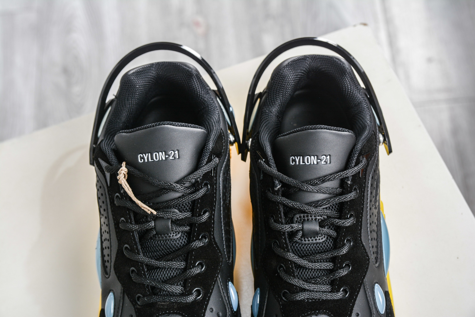 260 RAF SIMONS Cylon-21 ”水泡” 先锋潮流 复古低帮休闲鞋 圆头系带 低帮休闲鞋 HR740003L