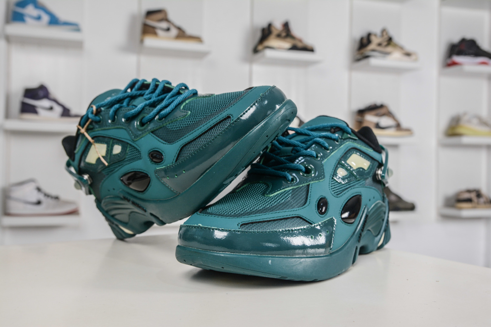 260 RAF SIMONS Cylon-21 ”水泡” 先锋潮流 复古低帮休闲鞋 HR740011L-Chinese UA Cheap High Quatity Brand Clothes Bags handbags Sneakers wholesale wholesaler seller from China Factory suppliers Fashion Clothing Shoes best Quality Beautiful Price 260 RAF SIMONS Cylon-21 ”水泡” 先锋潮流 复古低帮休闲鞋 HR740011L