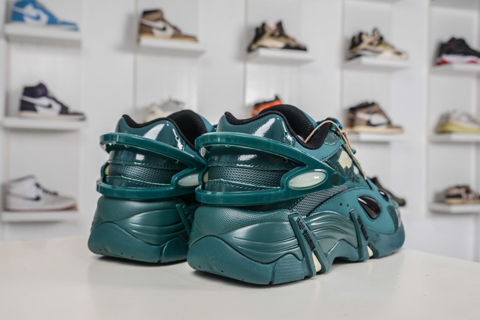 260 RAF SIMONS Cylon-21 ”水泡” 先锋潮流 复古低帮休闲鞋 HR740011L-Chinese UA Cheap High Quatity Brand Clothes Bags handbags Sneakers wholesale wholesaler seller from China Factory suppliers Fashion Clothing Shoes best Quality Beautiful Price 260 RAF SIMONS Cylon-21 ”水泡” 先锋潮流 复古低帮休闲鞋 HR740011L