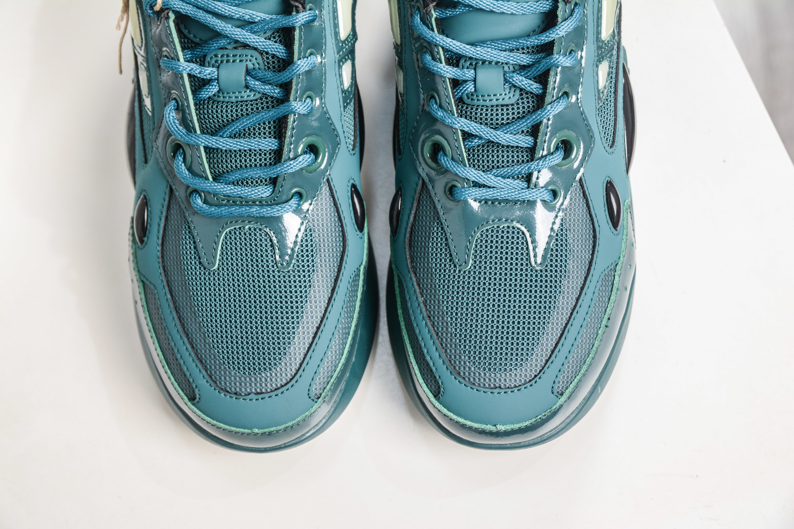260 RAF SIMONS Cylon-21 ”水泡” 先锋潮流 复古低帮休闲鞋 HR740011L-Chinese UA Cheap High Quatity Brand Clothes Bags handbags Sneakers wholesale wholesaler seller from China Factory suppliers Fashion Clothing Shoes best Quality Beautiful Price 260 RAF SIMONS Cylon-21 ”水泡” 先锋潮流 复古低帮休闲鞋 HR740011L