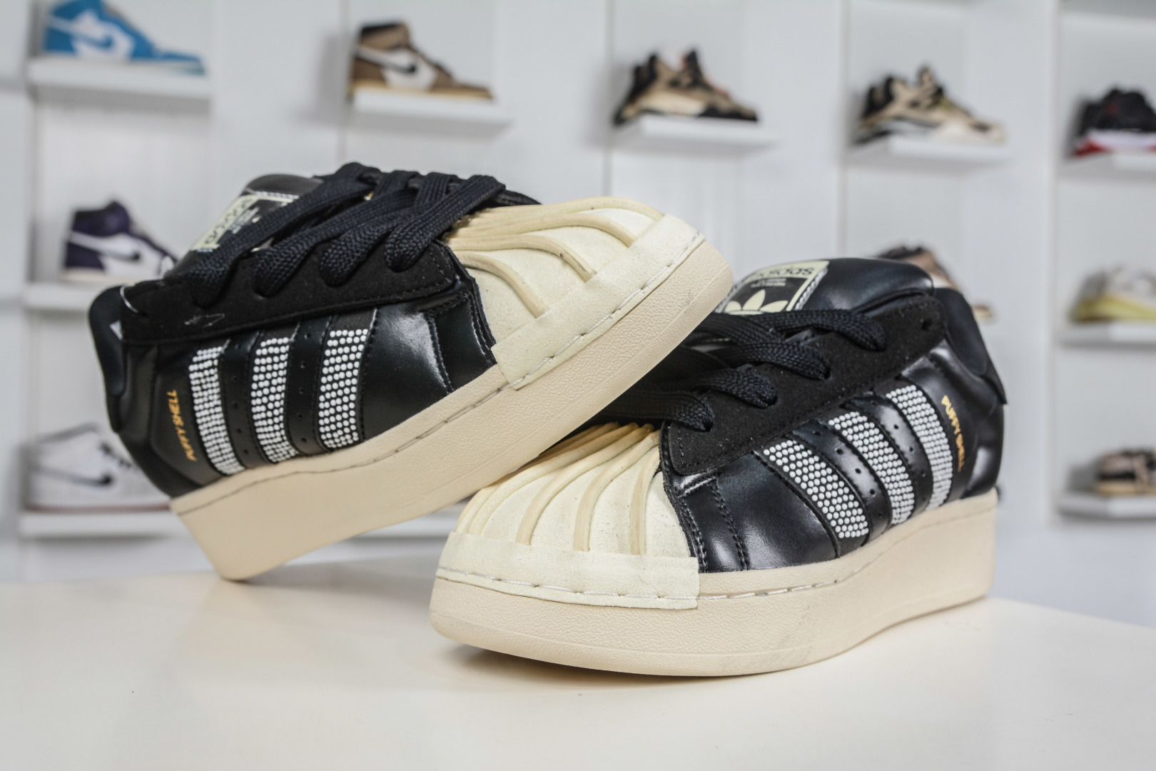 180 Adidas Originals Superstar Puffy Shell贝壳头厚底休闲板鞋 KJ6976-Chinese UA Cheap High Quatity Brand Clothes Bags handbags Sneakers wholesale wholesaler seller from China Factory suppliers Fashion Clothing Shoes best Quality Beautiful Price 180 Adidas Originals Superstar Puffy Shell贝壳头厚底休闲板鞋 KJ6976