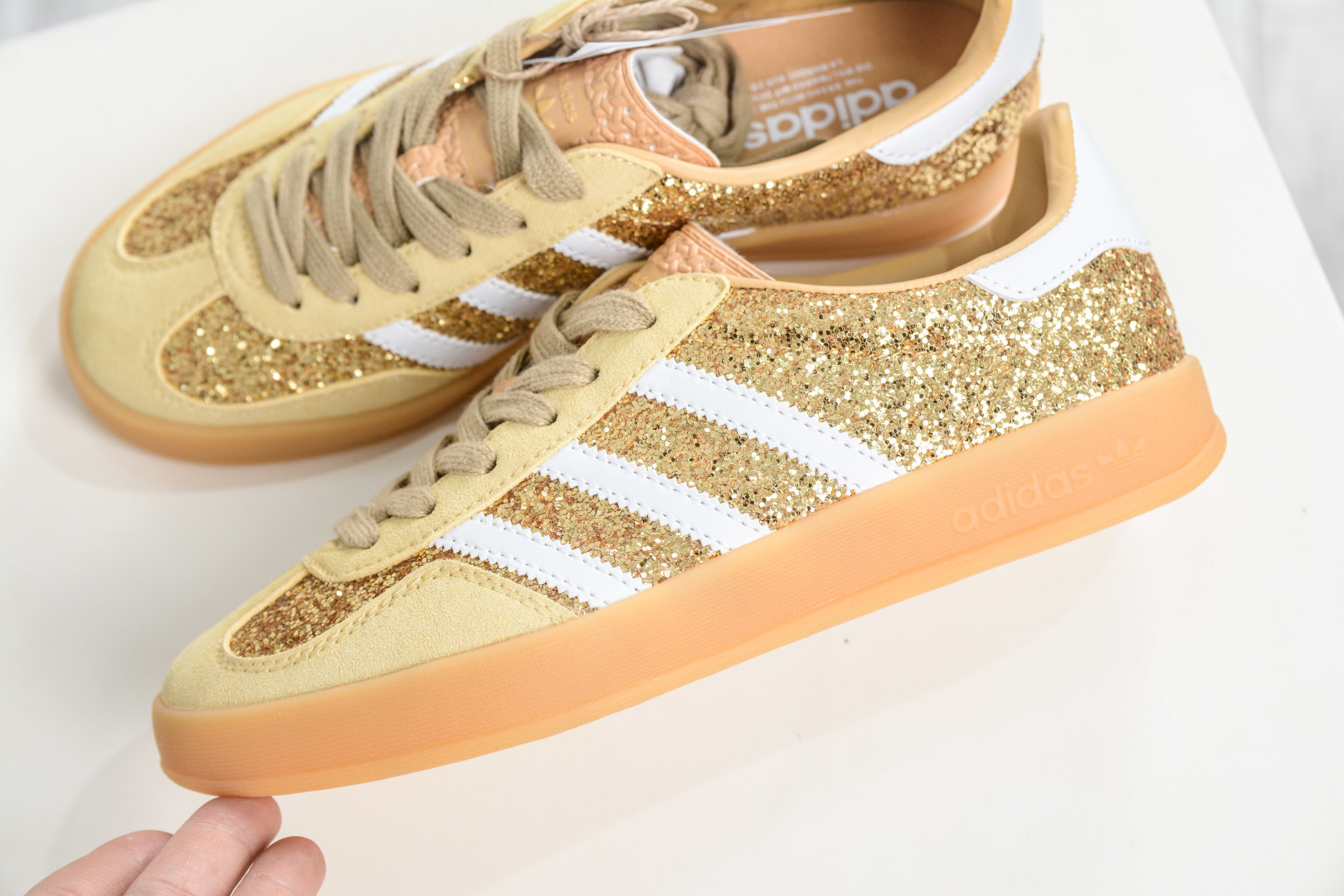 AD Gazelle Indoor Trainers 羚羊内训系列低帮复古百搭休闲运动德训风板鞋 JR1266-Chinese wholesaler seller Clothes Bags handbags wholesale Shoes High Quatity wholesaler seller Cheap Sneakers from China Factory Chinese suppliers china wholesale clothing wholesaler seller AD Gazelle Indoor Trainers 羚羊内训系列低帮复古百搭休闲运动德训风板鞋 JR1266