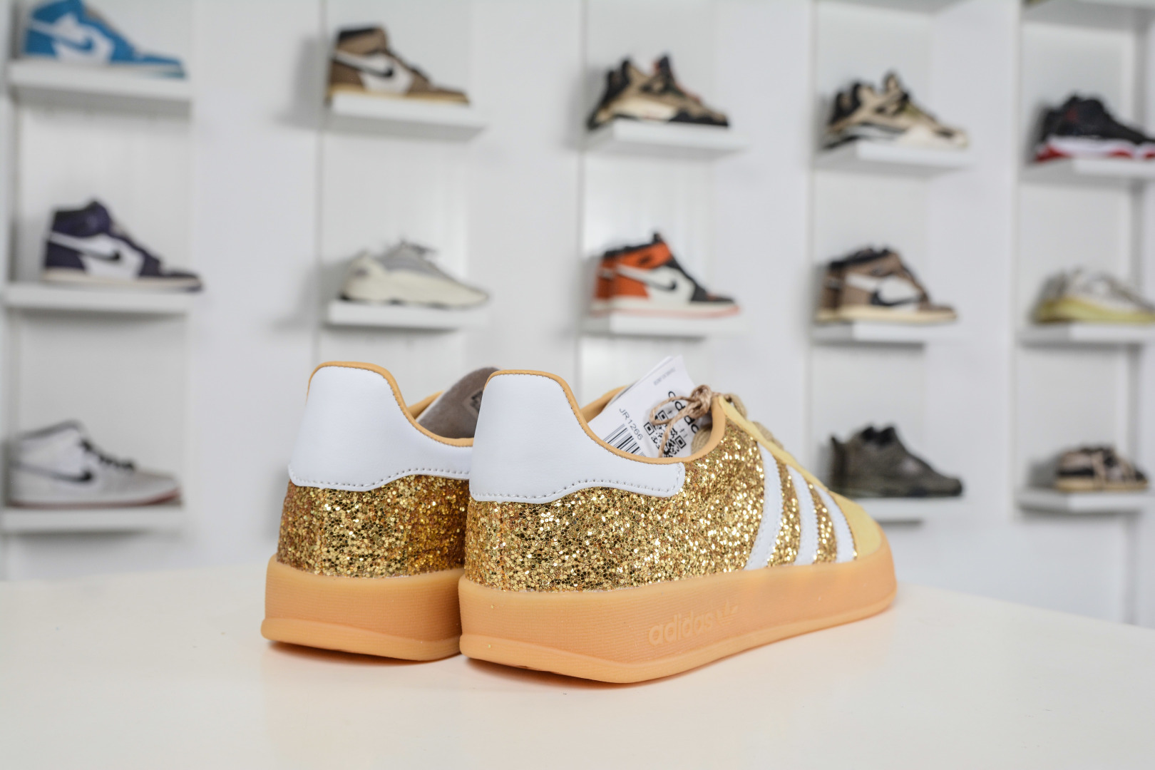 AD Gazelle Indoor Trainers 羚羊内训系列低帮复古百搭休闲运动德训风板鞋 JR1266-Chinese wholesaler seller Clothes Bags handbags wholesale Shoes High Quatity wholesaler seller Cheap Sneakers from China Factory Chinese suppliers china wholesale clothing wholesaler seller AD Gazelle Indoor Trainers 羚羊内训系列低帮复古百搭休闲运动德训风板鞋 JR1266