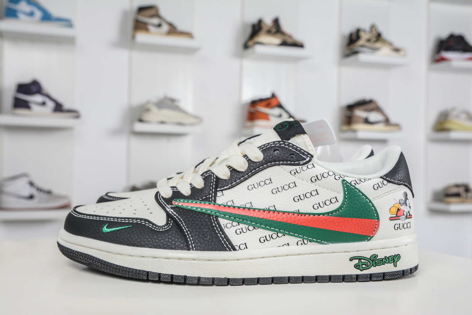 270 TS x Air Jordan x GUCCI AJ1 Low 倒钩低帮联名古驰-迪士尼红绿 DZ2688-009-Chinese UA Cheap High Quatity Brand Clothes Bags handbags Sneakers wholesale wholesaler seller from China Factory suppliers Fashion Clothing Shoes best Quality Beautiful Price 270 TS x Air Jordan x GUCCI AJ1 Low 倒钩低帮联名古驰-迪士尼红绿 DZ2688-009