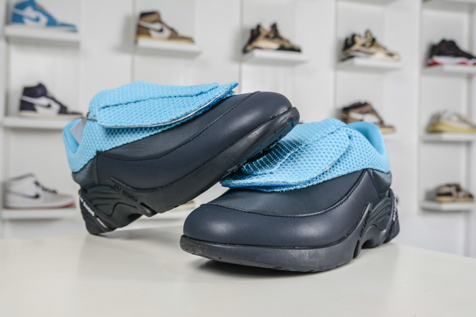 RAF SIMONS CYLON-21 潮流运动 圆头系带 低帮休闲鞋采用光滑皮革 HR740006S-Chinese wholesaler seller Clothes Bags handbags wholesale Shoes High Quatity wholesaler seller Cheap Sneakers from China Factory Chinese suppliers china wholesale clothing wholesaler seller RAF SIMONS CYLON-21 潮流运动 圆头系带 低帮休闲鞋采用光滑皮革 HR740006S
