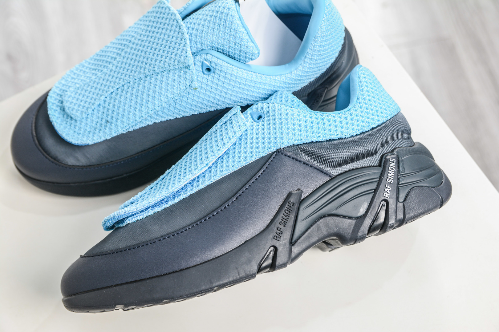 RAF SIMONS CYLON-21 潮流运动 圆头系带 低帮休闲鞋采用光滑皮革 HR740006S-Chinese wholesaler seller Clothes Bags handbags wholesale Shoes High Quatity wholesaler seller Cheap Sneakers from China Factory Chinese suppliers china wholesale clothing wholesaler seller RAF SIMONS CYLON-21 潮流运动 圆头系带 低帮休闲鞋采用光滑皮革 HR740006S