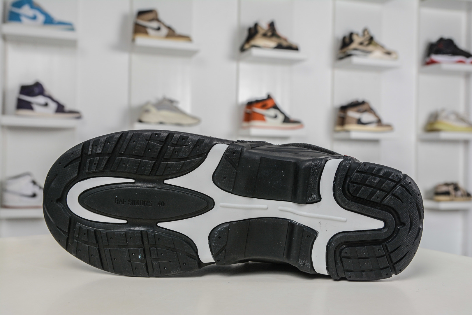 260 RAF SIMONS CYLON-21 潮流运动 圆头系带 低帮休闲鞋采用光滑皮革 HR740006S-Chinese UA Cheap High Quatity Brand Clothes Bags handbags Sneakers wholesale wholesaler seller from China Factory suppliers Fashion Clothing Shoes best Quality Beautiful Price 260 RAF SIMONS CYLON-21 潮流运动 圆头系带 低帮休闲鞋采用光滑皮革 HR740006S