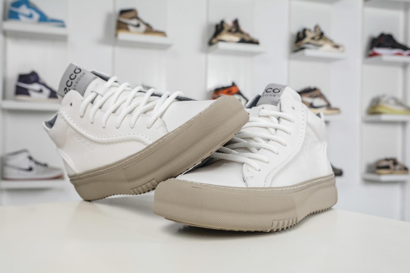 ECCO爱步男鞋中高帮热门款 厚底增高潮酷板鞋-Chinese wholesaler seller Clothes Bags handbags wholesale Shoes High Quatity wholesaler seller Cheap Sneakers from China Factory Chinese suppliers china wholesale clothing wholesaler seller ECCO爱步男鞋中高帮热门款 厚底增高潮酷板鞋