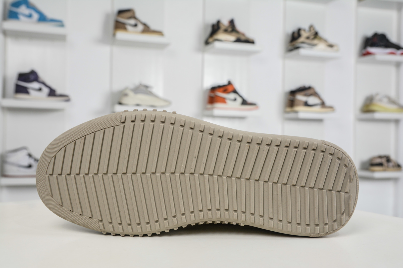 ECCO爱步男鞋中高帮热门款 厚底增高潮酷板鞋-Chinese wholesaler seller Clothes Bags handbags wholesale Shoes High Quatity wholesaler seller Cheap Sneakers from China Factory Chinese suppliers china wholesale clothing wholesaler seller ECCO爱步男鞋中高帮热门款 厚底增高潮酷板鞋