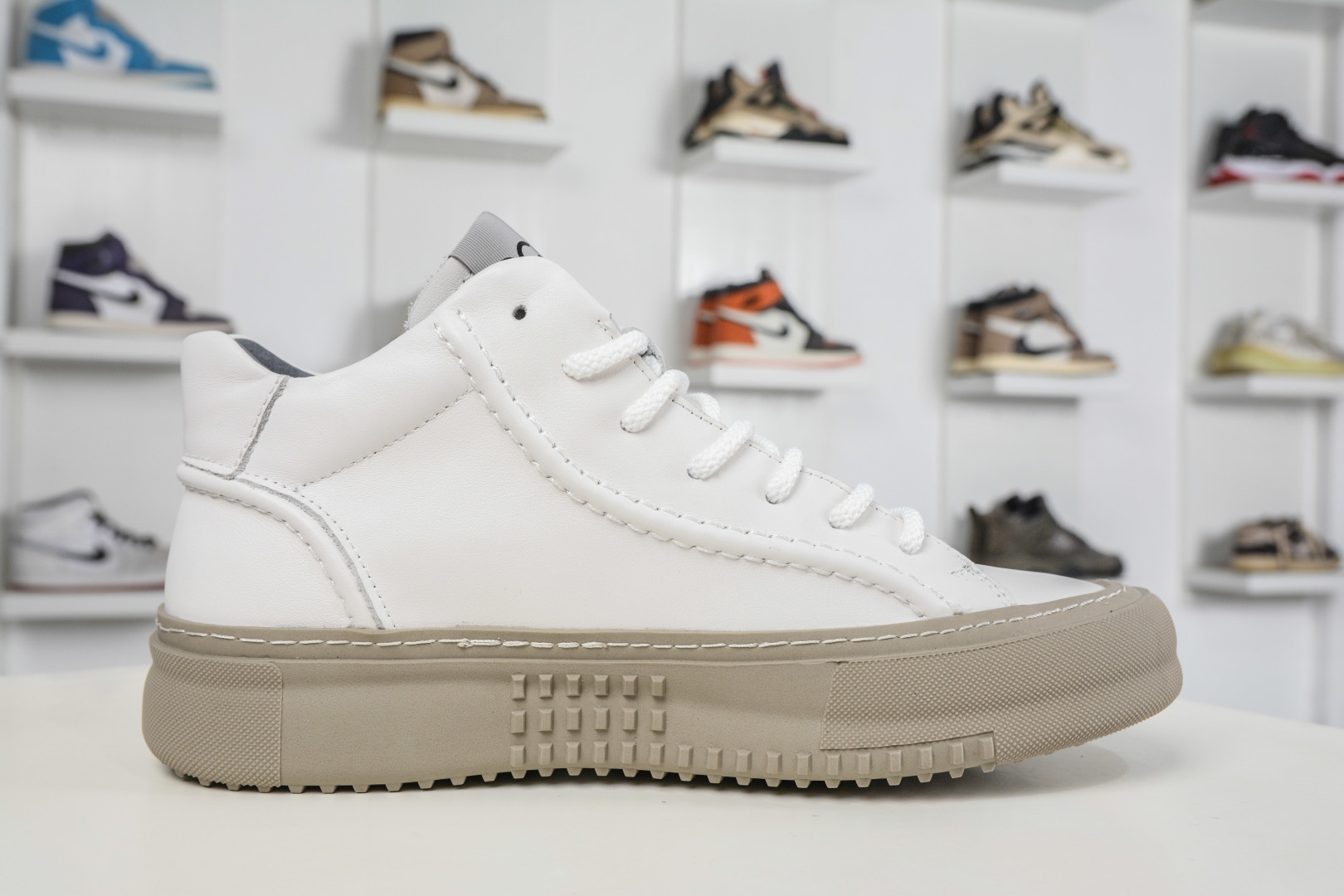 ECCO爱步男鞋中高帮热门款 厚底增高潮酷板鞋-Chinese wholesaler seller Clothes Bags handbags wholesale Shoes High Quatity wholesaler seller Cheap Sneakers from China Factory Chinese suppliers china wholesale clothing wholesaler seller ECCO爱步男鞋中高帮热门款 厚底增高潮酷板鞋