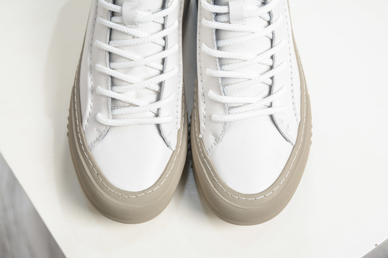 ECCO爱步男鞋中高帮热门款 厚底增高潮酷板鞋-Chinese wholesaler seller Clothes Bags handbags wholesale Shoes High Quatity wholesaler seller Cheap Sneakers from China Factory Chinese suppliers china wholesale clothing wholesaler seller ECCO爱步男鞋中高帮热门款 厚底增高潮酷板鞋
