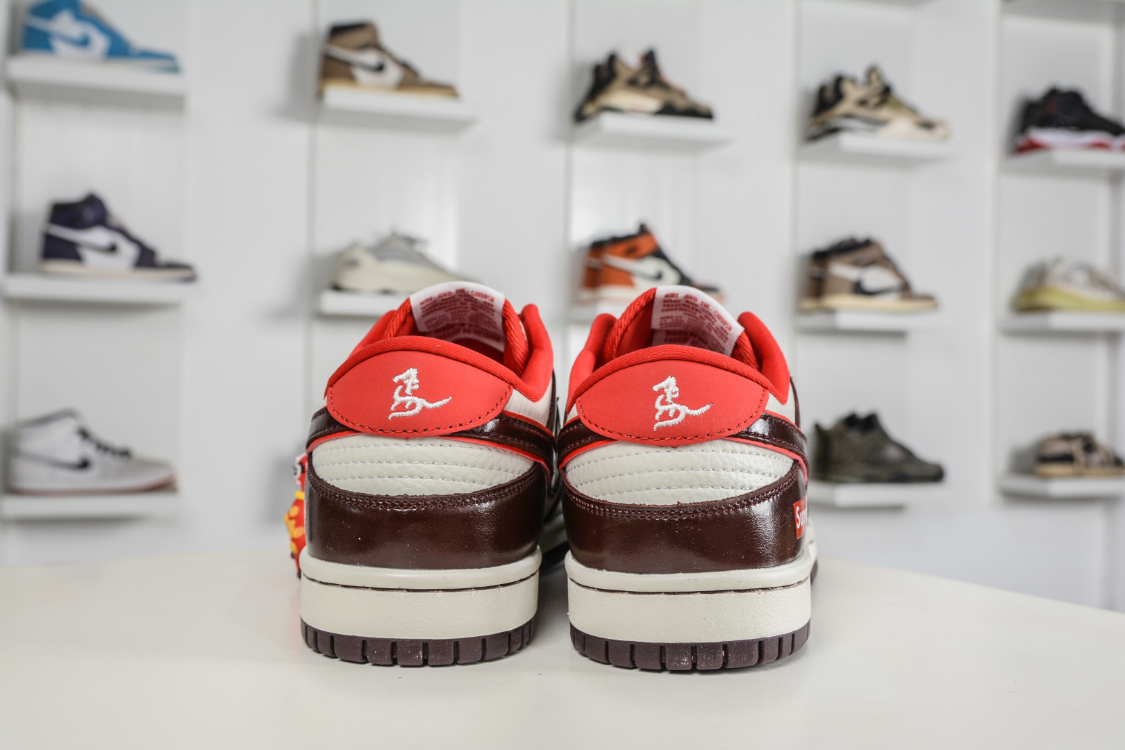 270 Nike SB Dunk Low x Superme SUP马年限定联名-鸿运米棕 NH0601-480-Chinese UA Cheap High Quatity Brand Clothes Bags handbags Sneakers wholesale wholesaler seller from China Factory suppliers Fashion Clothing Shoes best Quality Beautiful Price 270 Nike SB Dunk Low x Superme SUP马年限定联名-鸿运米棕 NH0601-480