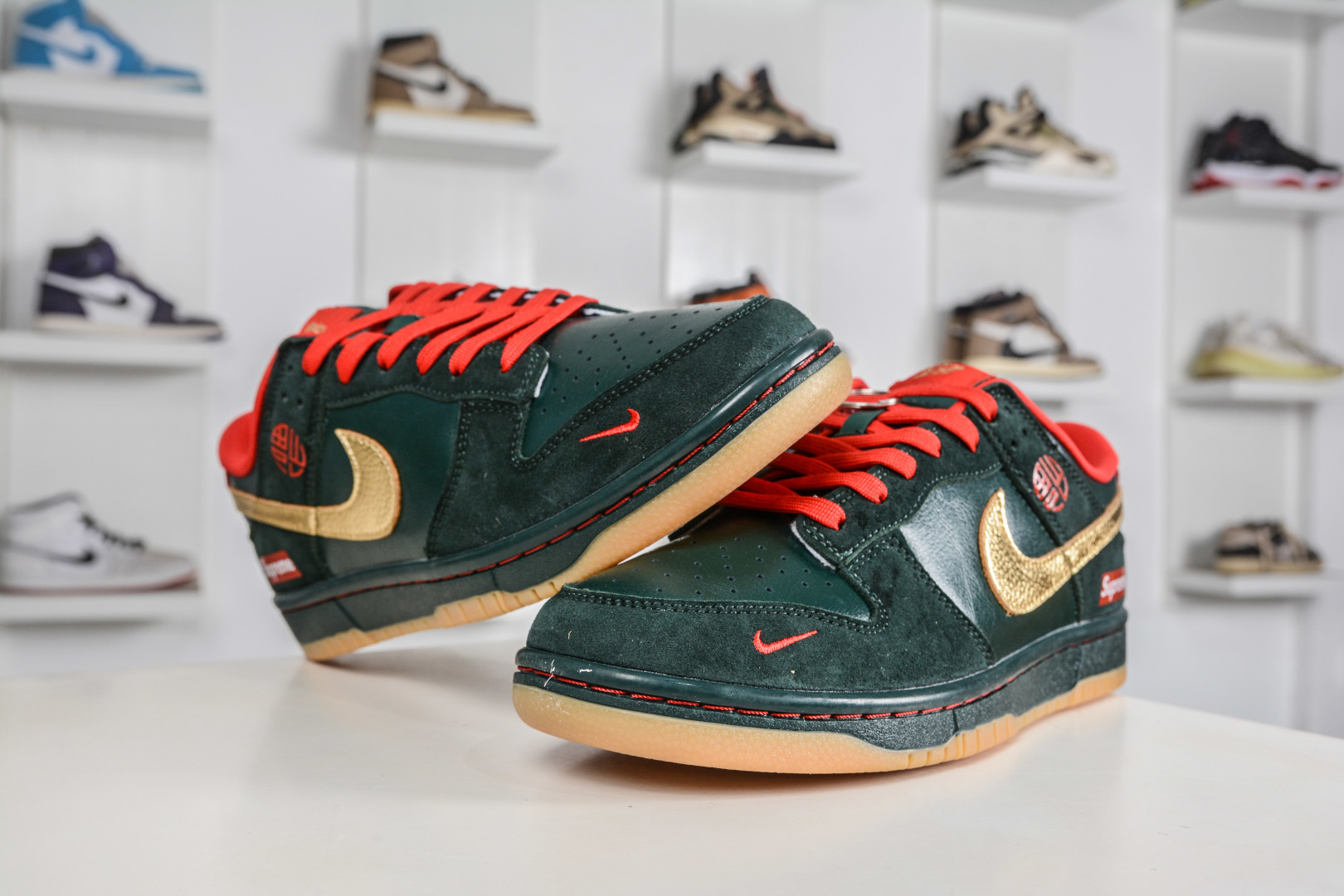 270 Nike SB Dunk Low x Superme SUP马年限定联名-松绿鎏金 NH0601-484