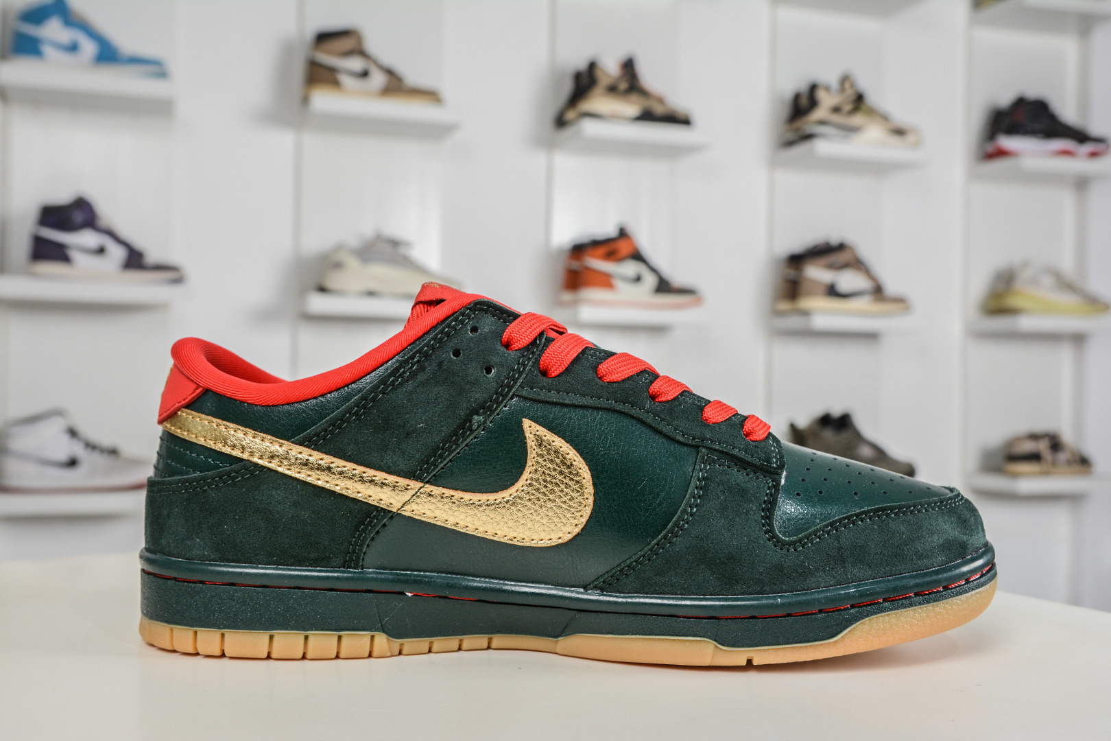 270 Nike SB Dunk Low x Superme SUP马年限定联名-松绿鎏金 NH0601-484
