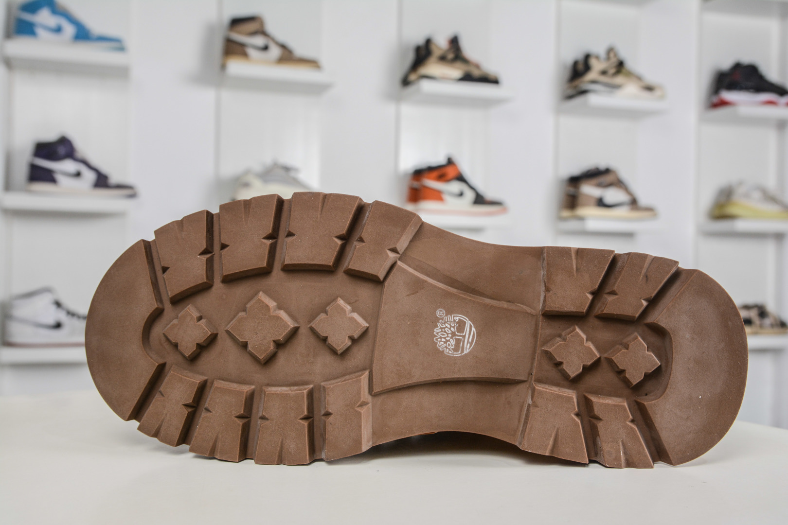 230 Timberland添柏岚/天伯伦户外高帮休闲大黄靴系列-Chinese UA Cheap High Quatity Brand Clothes Bags handbags Sneakers wholesale wholesaler seller from China Factory suppliers Fashion Clothing Shoes best Quality Beautiful Price 230 Timberland添柏岚/天伯伦户外高帮休闲大黄靴系列