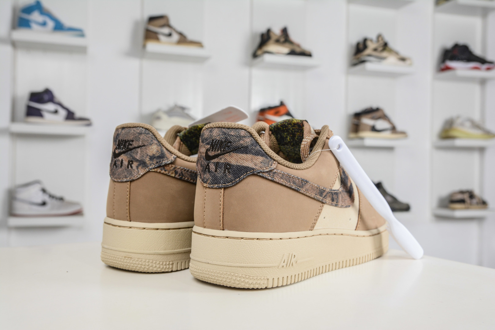 200 HY版Nike Air Force 1'07 Low 迷彩棕 空军一号系列经典低帮百搭休闲运动板鞋 IO9803-200-Chinese UA Cheap High Quatity Brand Clothes Bags handbags Sneakers wholesale wholesaler seller from China Factory suppliers Fashion Clothing Shoes best Quality Beautiful Price 200 HY版Nike Air Force 1'07 Low 迷彩棕 空军一号系列经典低帮百搭休闲运动板鞋 IO9803-200