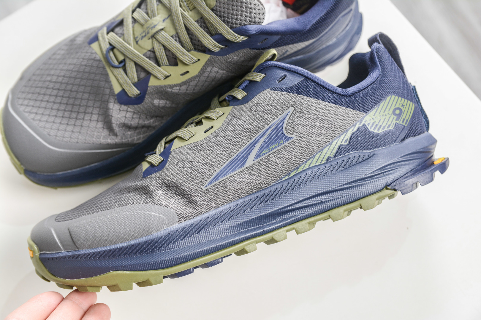 210 Altra Altra Lone Peak 9 奥创奥林匹斯9代 橄榄绿 舒适百搭防滑耐磨低帮户外跑步鞋 AL0A85RG-Chinese UA Cheap High Quatity Brand Clothes Bags handbags Sneakers wholesale wholesaler seller from China Factory suppliers Fashion Clothing Shoes best Quality Beautiful Price 210 Altra Altra Lone Peak 9 奥创奥林匹斯9代 橄榄绿 舒适百搭防滑耐磨低帮户外跑步鞋 AL0A85RG