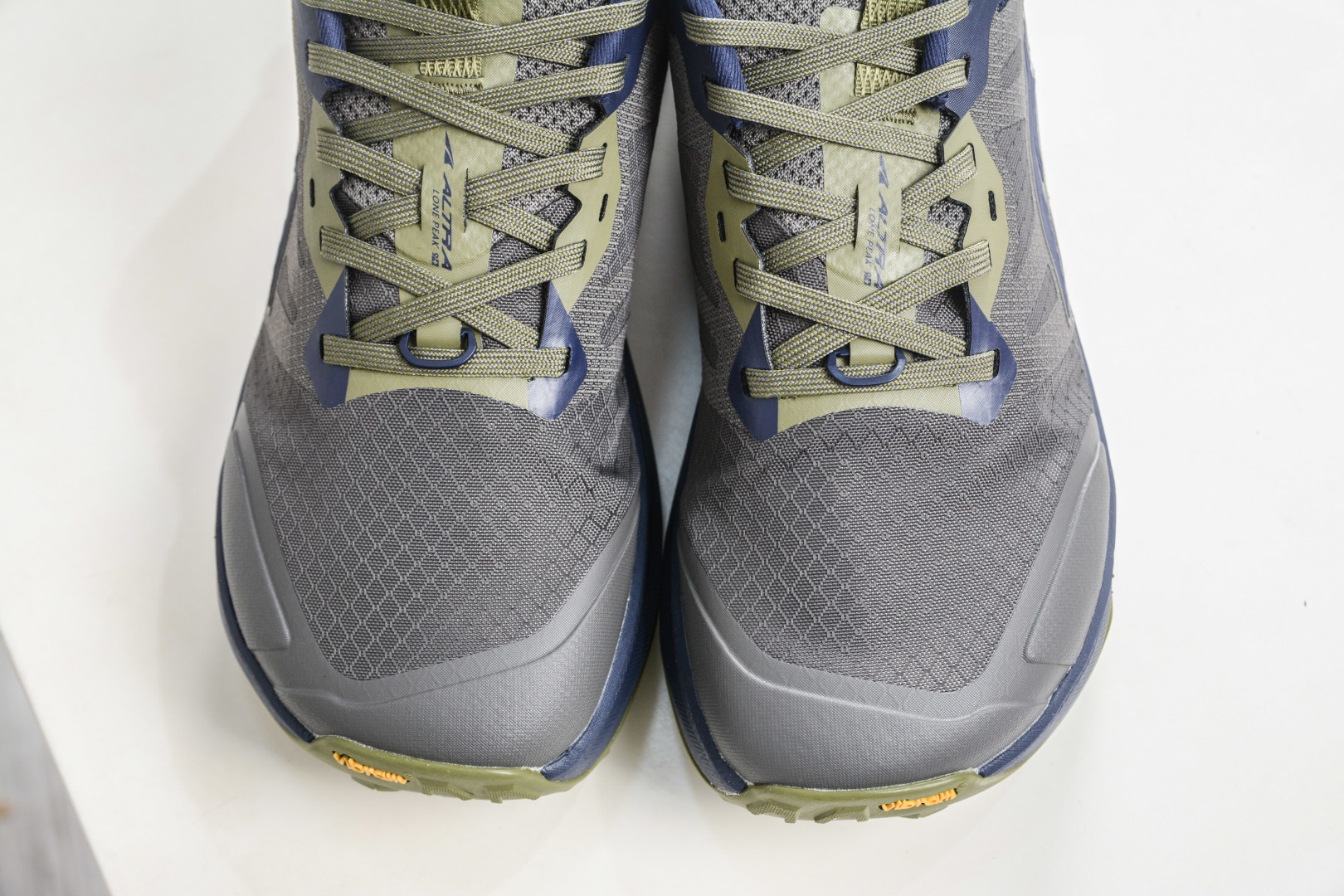 210 Altra Altra Lone Peak 9 奥创奥林匹斯9代 橄榄绿 舒适百搭防滑耐磨低帮户外跑步鞋 AL0A85RG-Chinese UA Cheap High Quatity Brand Clothes Bags handbags Sneakers wholesale wholesaler seller from China Factory suppliers Fashion Clothing Shoes best Quality Beautiful Price 210 Altra Altra Lone Peak 9 奥创奥林匹斯9代 橄榄绿 舒适百搭防滑耐磨低帮户外跑步鞋 AL0A85RG