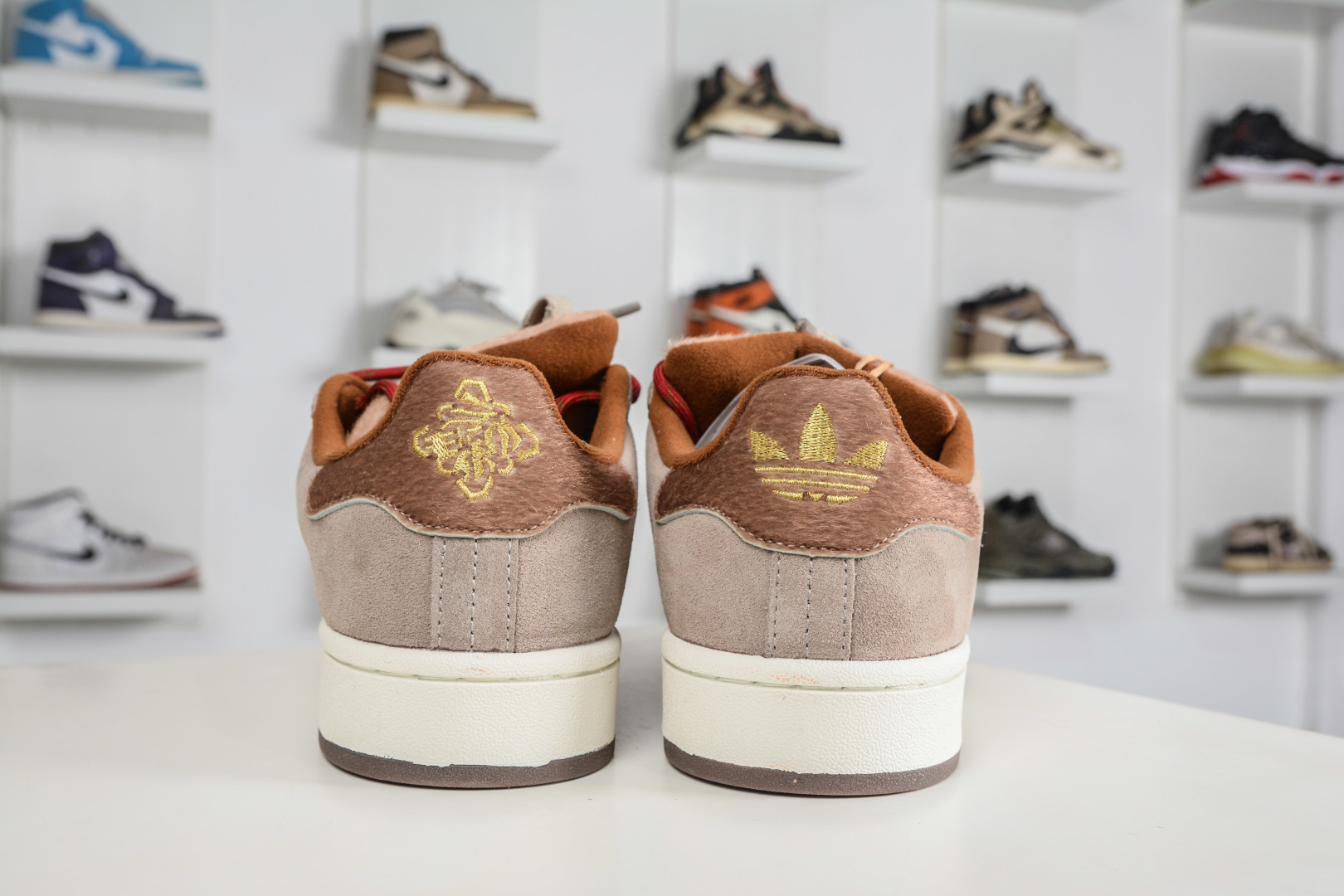 150 Adidas CAMPUS 00s 面包鞋复古休闲板鞋 KJ8724-Chinese UA Cheap High Quatity Brand Clothes Bags handbags Sneakers wholesale wholesaler seller from China Factory suppliers Fashion Clothing Shoes best Quality Beautiful Price 150 Adidas CAMPUS 00s 面包鞋复古休闲板鞋 KJ8724