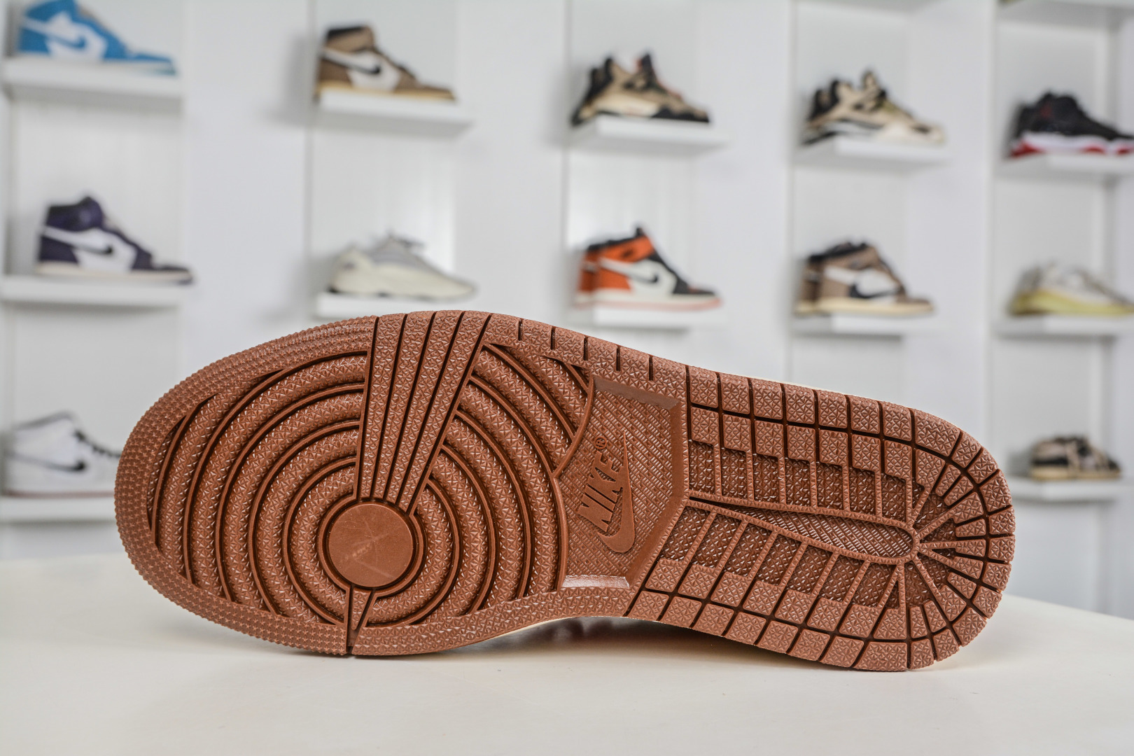 270 TS x Nike Air Jordan 1 Low 马年限定 白棕红 YF9511-500