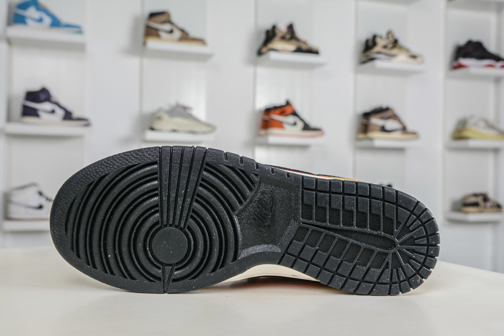 270 Nike SB Dunk Low x Superme SUP马年限定联名-琥珀丹红 NH0601-489-Chinese UA Cheap High Quatity Brand Clothes Bags handbags Sneakers wholesale wholesaler seller from China Factory suppliers Fashion Clothing Shoes best Quality Beautiful Price 270 Nike SB Dunk Low x Superme SUP马年限定联名-琥珀丹红 NH0601-489