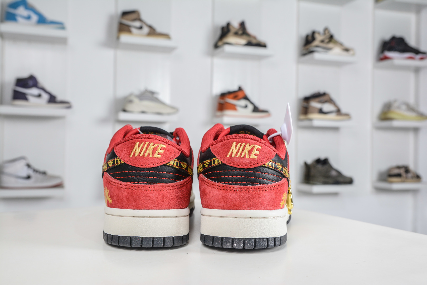 270 Nike Dunk Low 马年限定 白红金 DS6608-024-Chinese UA Cheap High Quatity Brand Clothes Bags handbags Sneakers wholesale wholesaler seller from China Factory suppliers Fashion Clothing Shoes best Quality Beautiful Price 270 Nike Dunk Low 马年限定 白红金 DS6608-024