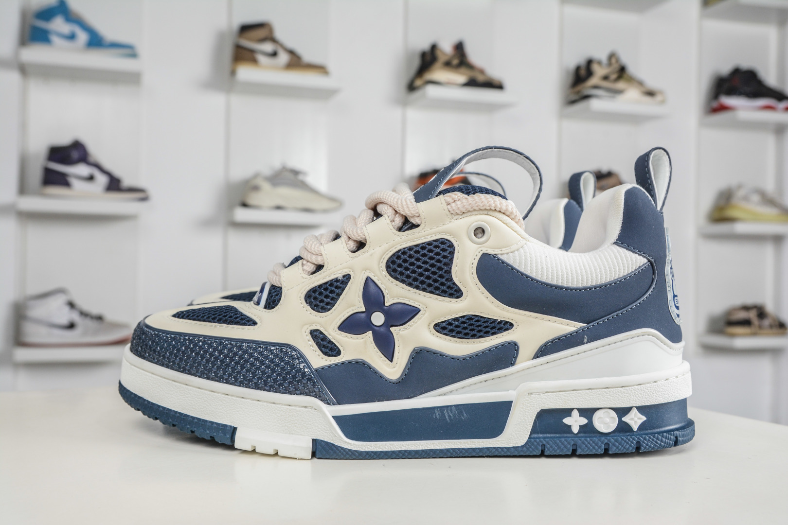 400 Louis Vuitton Trainer Skate 圆头系带 低帮 时尚板鞋-Chinese UA Cheap High Quatity Brand Clothes Bags handbags Sneakers wholesale wholesaler seller from China Factory suppliers Fashion Clothing Shoes best Quality Beautiful Price 400 Louis Vuitton Trainer Skate 圆头系带 低帮 时尚板鞋