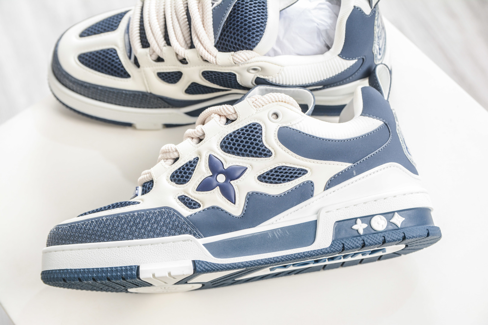 400 Louis Vuitton Trainer Skate 圆头系带 低帮 时尚板鞋-Chinese UA Cheap High Quatity Brand Clothes Bags handbags Sneakers wholesale wholesaler seller from China Factory suppliers Fashion Clothing Shoes best Quality Beautiful Price 400 Louis Vuitton Trainer Skate 圆头系带 低帮 时尚板鞋