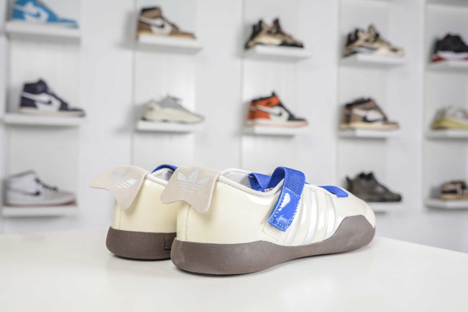 Caroline Hu x Edison Chen x adidas originals Taekwondo 芭蕾舞鞋 JR6919-Top High Quatity Cheap Sneakers Fashion Clothing Clothes Bags handbags Shoes of all Brand wholesale With The best Quality And Beautiful Price from China Factory Chinese suppliers wholesaler seller Caroline Hu x Edison Chen x adidas originals Taekwondo 芭蕾舞鞋 JR6919