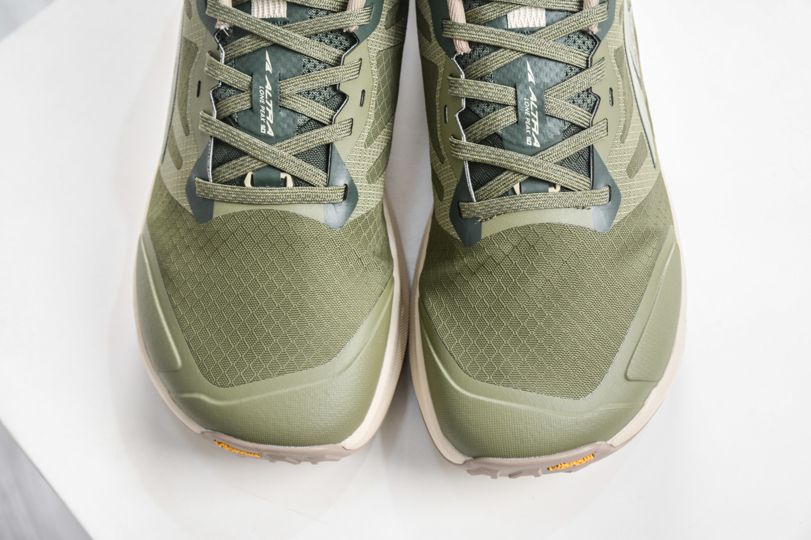 210 Altra Altra Lone Peak 9 奥创奥林匹斯9代 绿色 舒适百搭防滑耐磨低帮户外跑步鞋 AL0A85RG330-Chinese UA Cheap High Quatity Brand Clothes Bags handbags Sneakers wholesale wholesaler seller from China Factory suppliers Fashion Clothing Shoes best Quality Beautiful Price 210 Altra Altra Lone Peak 9 奥创奥林匹斯9代 绿色 舒适百搭防滑耐磨低帮户外跑步鞋 AL0A85RG330