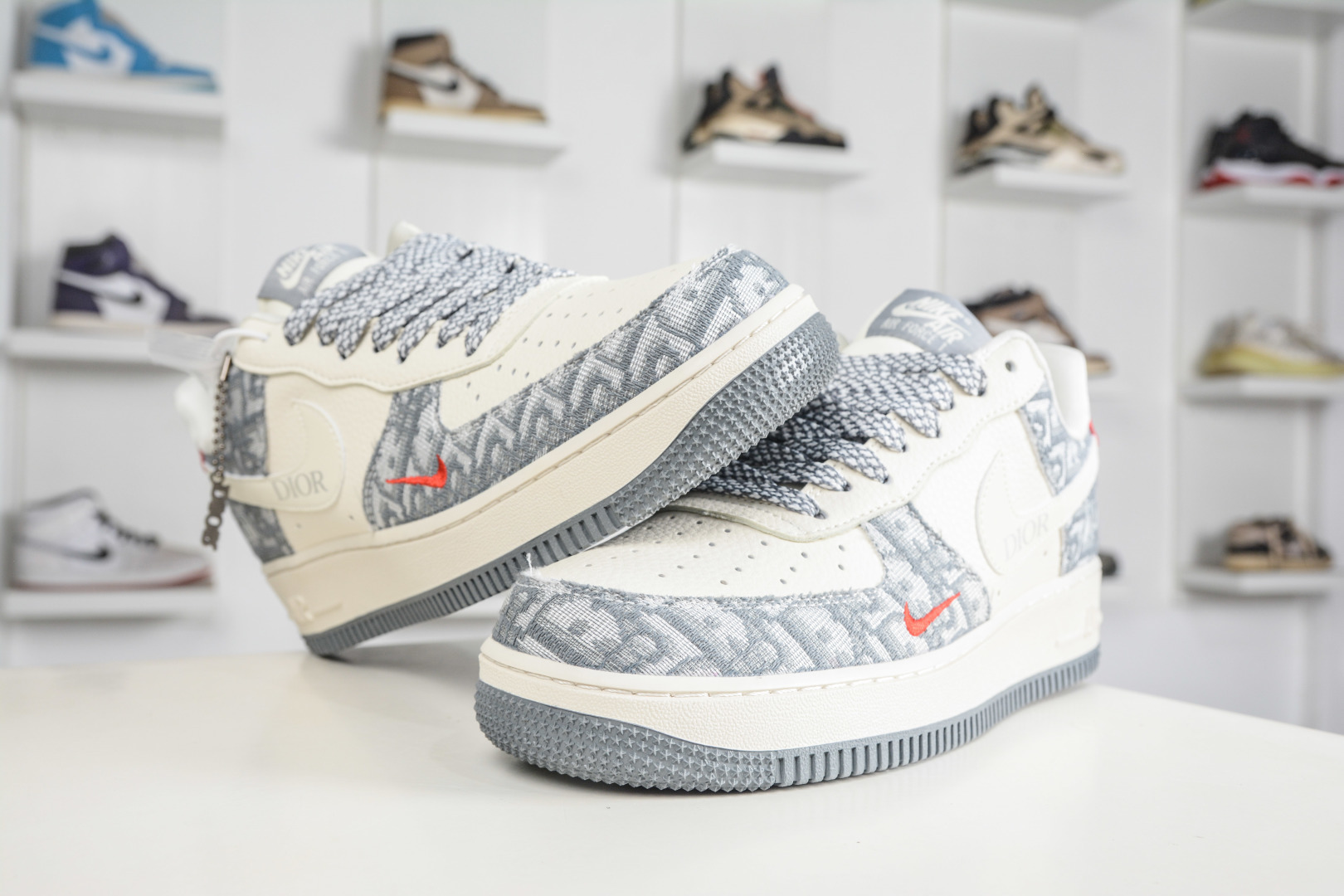 Nike Air Force 1 Low 07 x DIOR 迪奥联名-灰白红 DN1688-812
