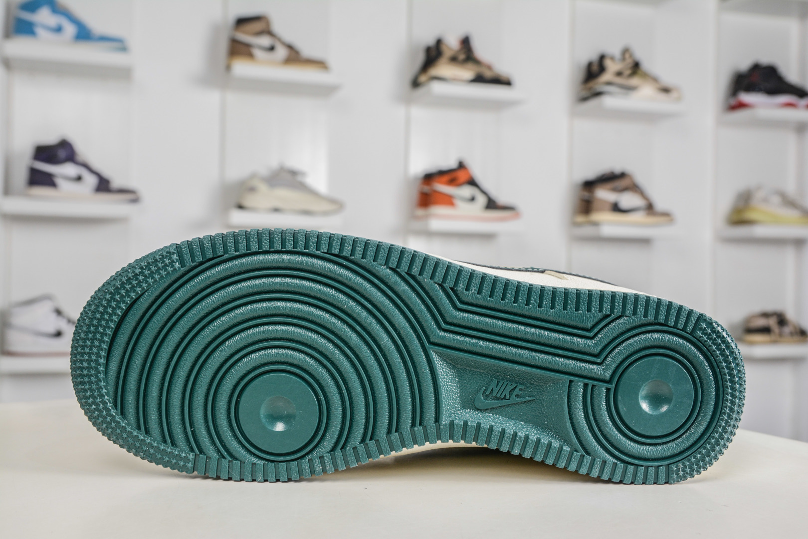 Gucci x NIke Air Force 1 古驰联名-米绿 LD1999-017-Top High Quatity Cheap Sneakers Fashion Clothing Clothes Bags handbags Shoes of all Brand wholesale With The best Quality And Beautiful Price from China Factory Chinese suppliers wholesaler seller Gucci x NIke Air Force 1 古驰联名-米绿 LD1999-017