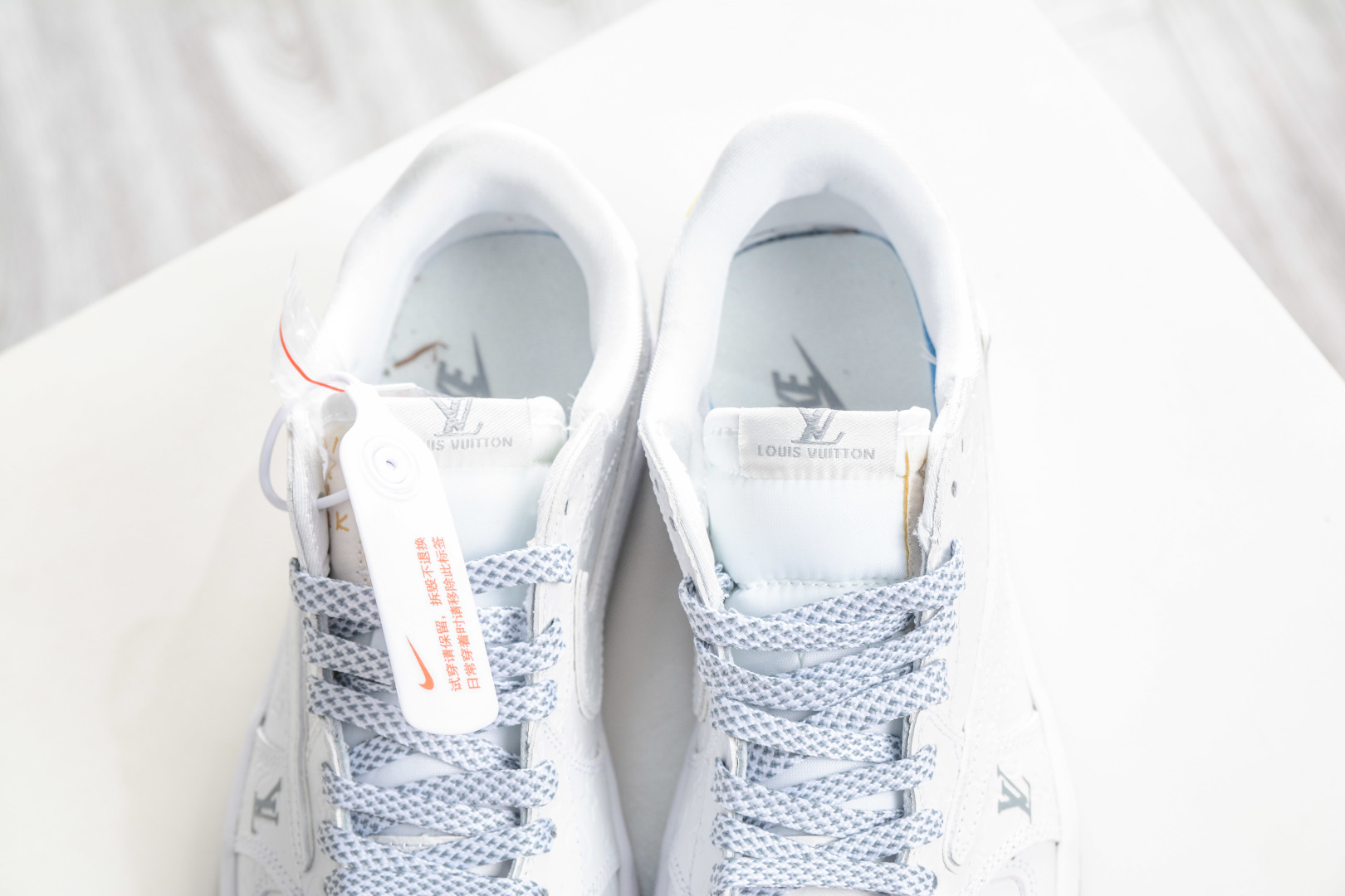 TS x Air Jordan x Louis Vuitton AJ1 Low 倒钩低帮LV联名-纯白满印 LD2028-061-Top High Quatity Cheap Sneakers Fashion Clothing Clothes Bags handbags Shoes of all Brand wholesale With The best Quality And Beautiful Price from China Factory Chinese suppliers wholesaler seller TS x Air Jordan x Louis Vuitton AJ1 Low 倒钩低帮LV联名-纯白满印 LD2028-061