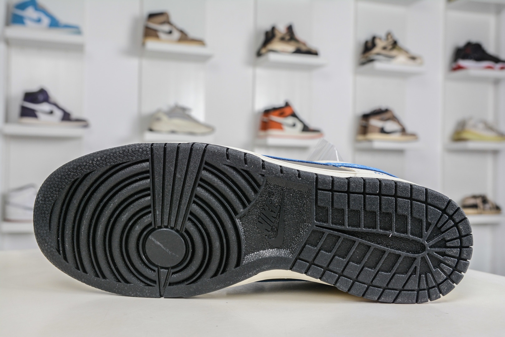 Nike SB Dunk Low x The North Face 北面联名-白灰蓝 TX1688-018-Top High Quatity Cheap Sneakers Fashion Clothing Clothes Bags handbags Shoes of all Brand wholesale With The best Quality And Beautiful Price from China Factory Chinese suppliers wholesaler seller Nike SB Dunk Low x The North Face 北面联名-白灰蓝 TX1688-018